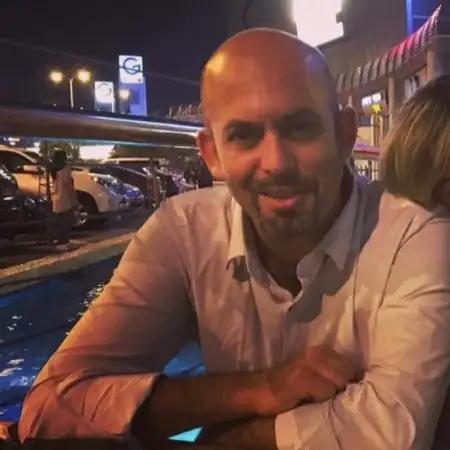 Adam, 52ראשון לציון 
