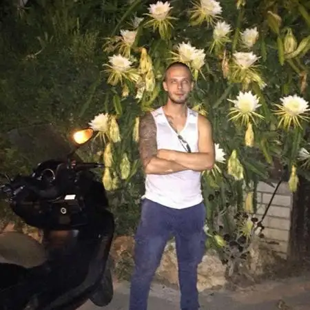 anton, 38הרצליה 