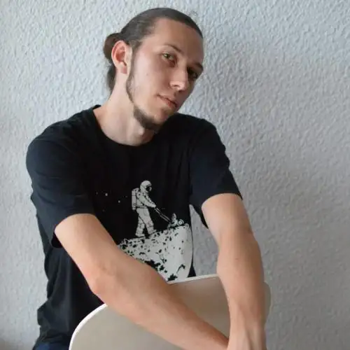 Vladi, 36נהריה 