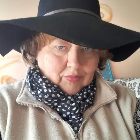Polina, 65ערד 