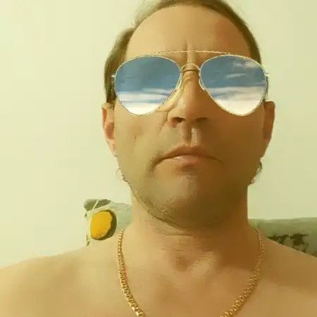 man, 56קריית ביאליק 