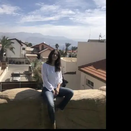 נטלי, 48תל אביב 