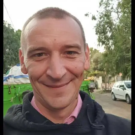 Ilya, 47חיפה 