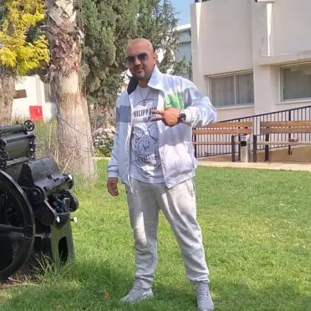 Denis, 40בית שמש 