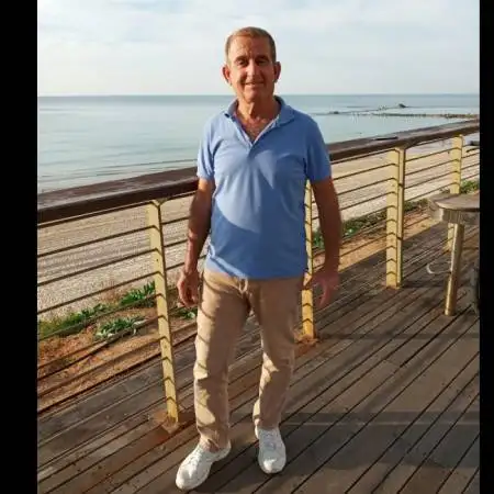 מוטי, 70בת ים 