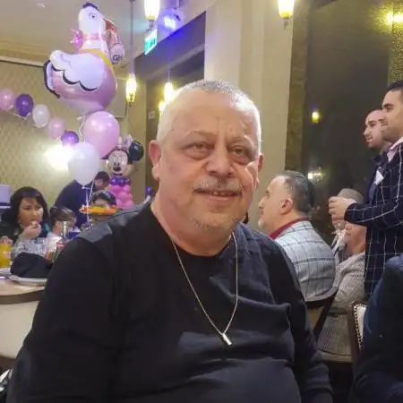 artur, 62תל אביב 