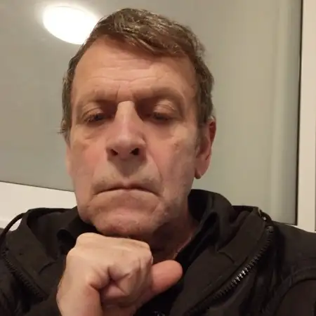 Yan, 64ראשון לציון 