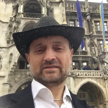 Leo, 61גרמניה 