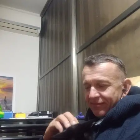 Eddi, 54בת ים 