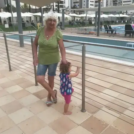 טאטיאנה, 70פתח תקווה 