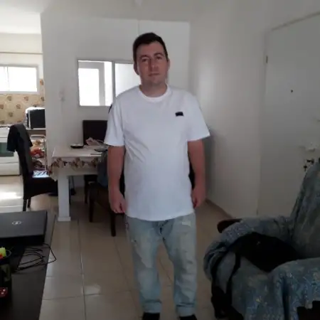 Stanislav, 39 יקנעם עילית
