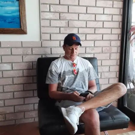 Edward, 43ארה