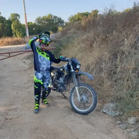 Denis, 39 פתח תקווה