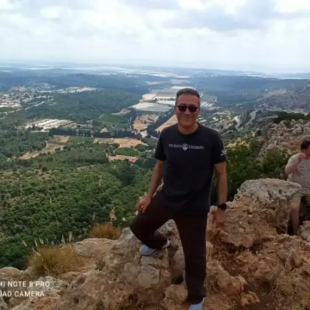 Michael, 55לוד 