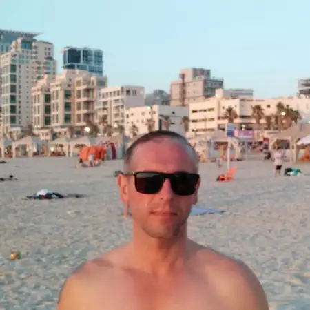 Yurii, 42פתח תקווה 