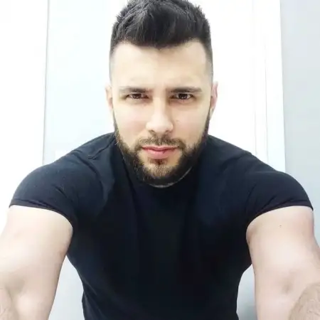 Erik, 32תל אביב 