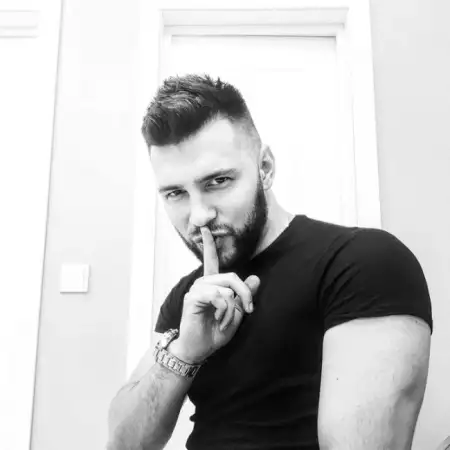 Erik, 32תל אביב 