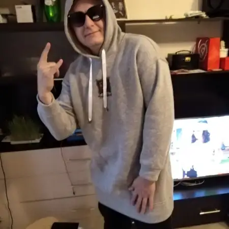 Aleksey, 42פתח תקווה 