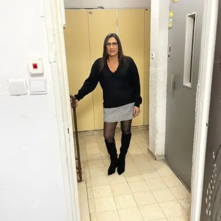 נילי, 60חולון 