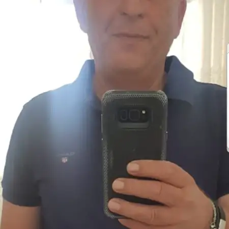 Roni, 61 פתח תקווה