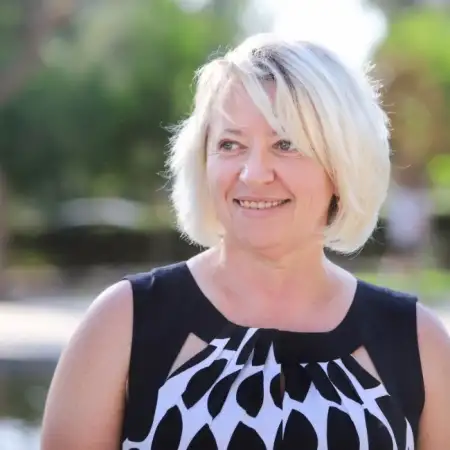 Natasha, 58עומר 