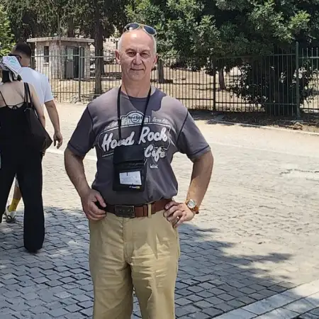 Arkadiy, 65 חיפה