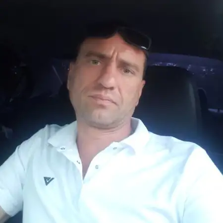 Sergei, 46בת ים 