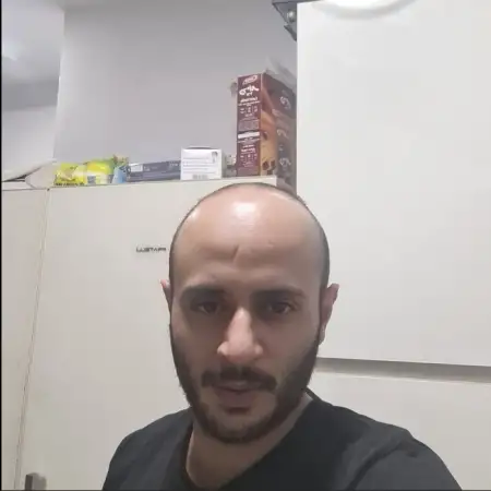אבי, 30פרדס חאן 
