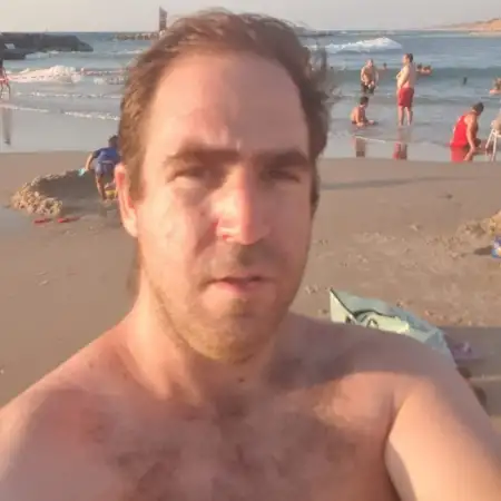 אבי, 34באר שבע 