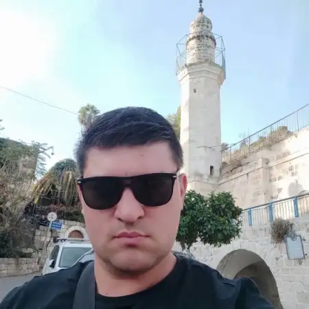 Vyacheslav, 43רחובות 
