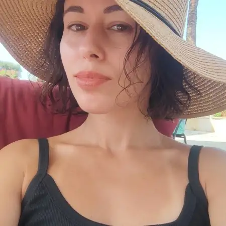 יוליה, 43חדרה 