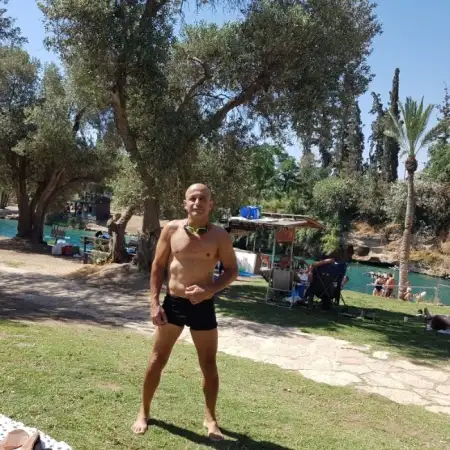יאיר, 60 ראשון לציון