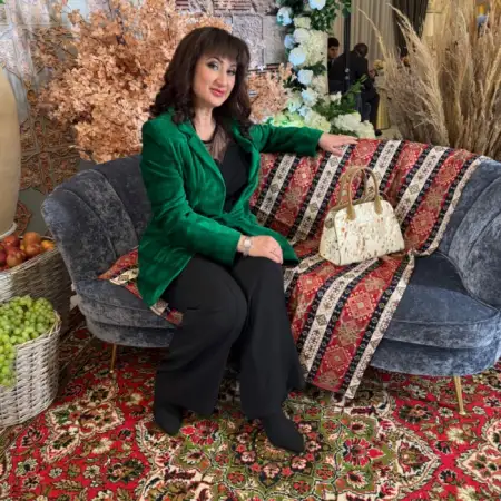 Genrietta, 53רוסיה 