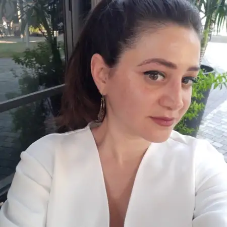 נגואן, 40קיסריה