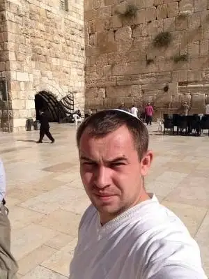 Aron, 41בת ים 