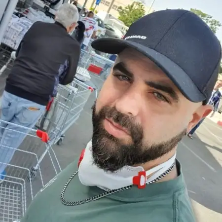 חנן, 44ראשון לציון 