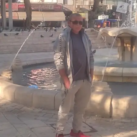Sergei, 38פתח תקווה 