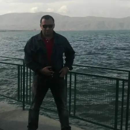 Vahe, 52ארמניה 