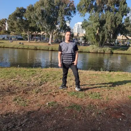 אבי, 46אשקלון 