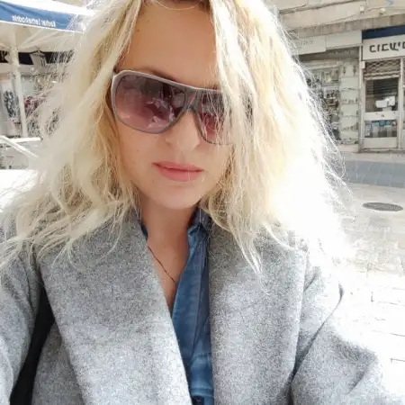 Nati, 50בת ים 