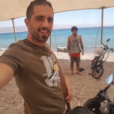 Moris, 33אילת