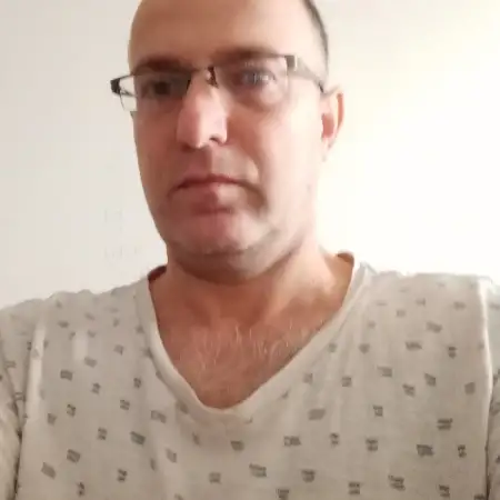דניאל, 49תל אביב 