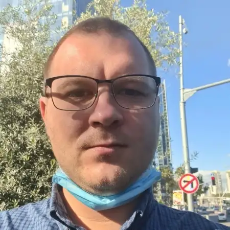Roman, 38פתח תקווה 