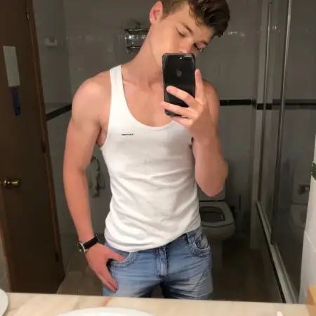 Mikhail, 26תל אביב 