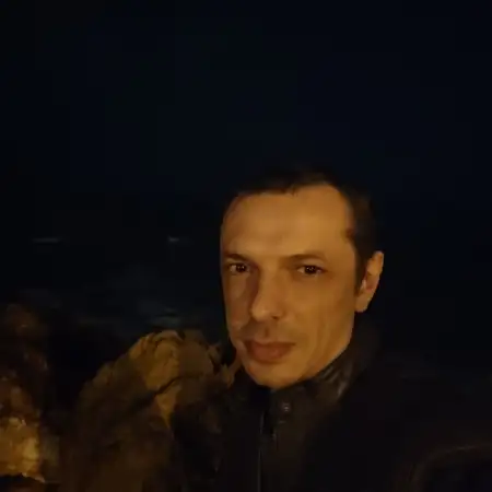 Aleksandr, 40צפת 