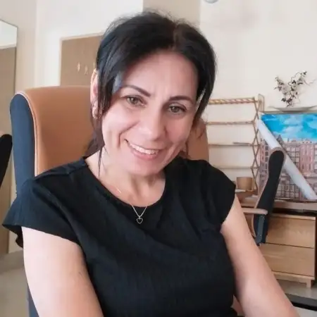 אנה, 49ראשון לציון 