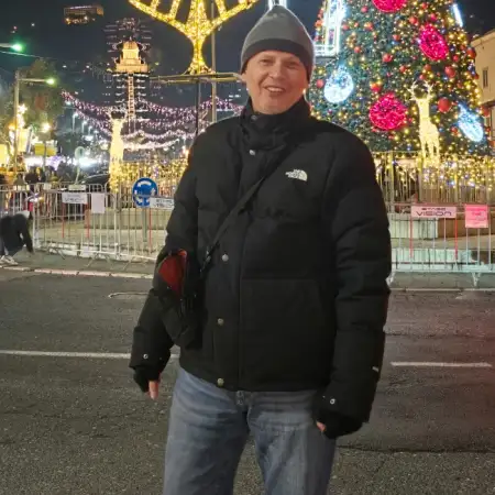 Eduard, 60חיפה