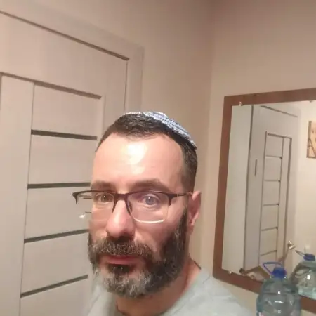 Viktor, 44ליטא 