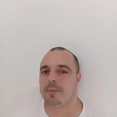 Kolya, 42בת ים 
