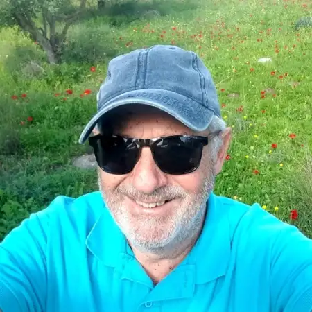 גיורא, 80רחובות 